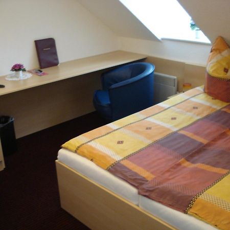 Hotel Bierstuebl Зангерхаузен Экстерьер фото